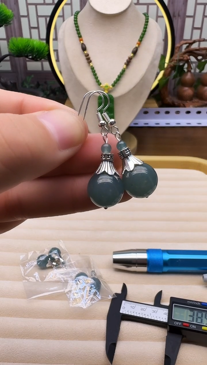 银S925镶嵌翡翠耳饰E187      