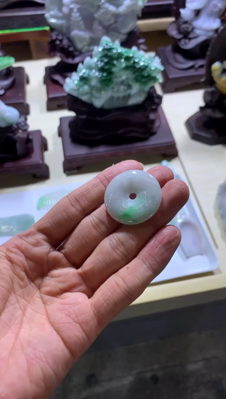 【闪购商品】翡翠未镶嵌摆件翡翠摆件