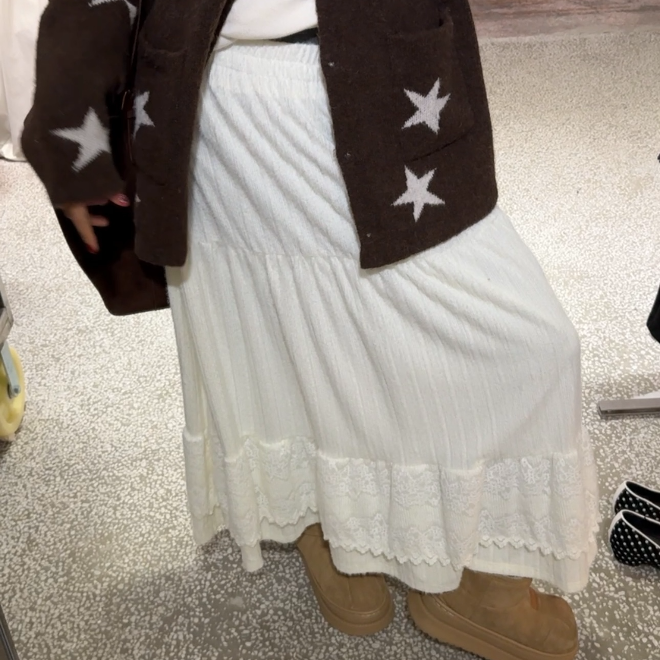 大码蕾丝拼接高腰遮肚子半身裙女秋冬温柔风超仙a字蛋糕长裙1053