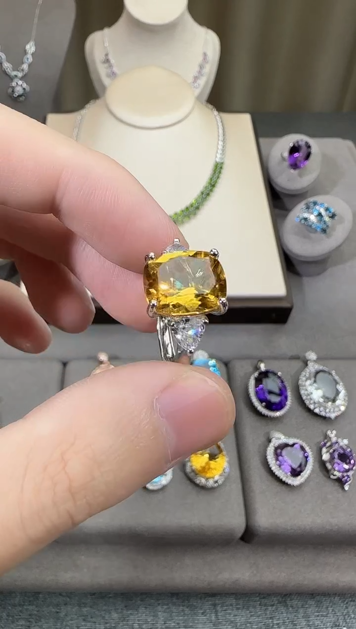 银S925镶嵌戒指黄晶10*12mm戒指无事牌设计款