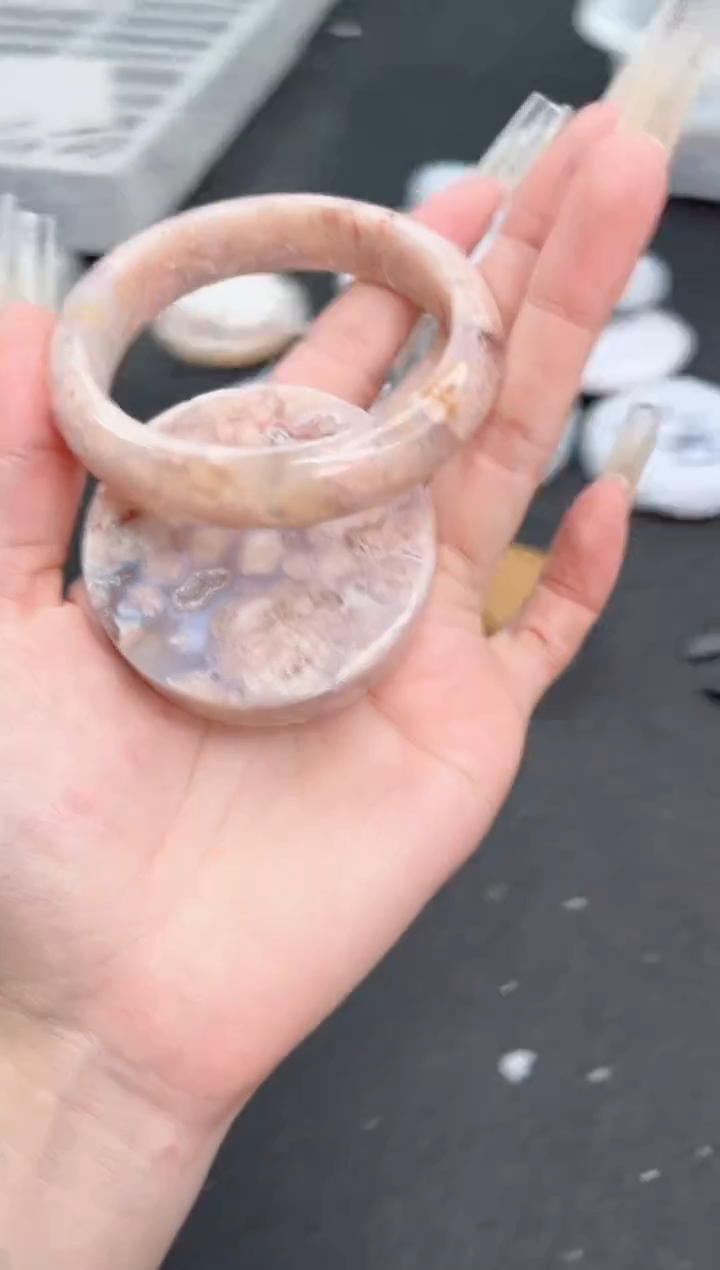 石英质玉手镯未镶嵌56圈口1438946