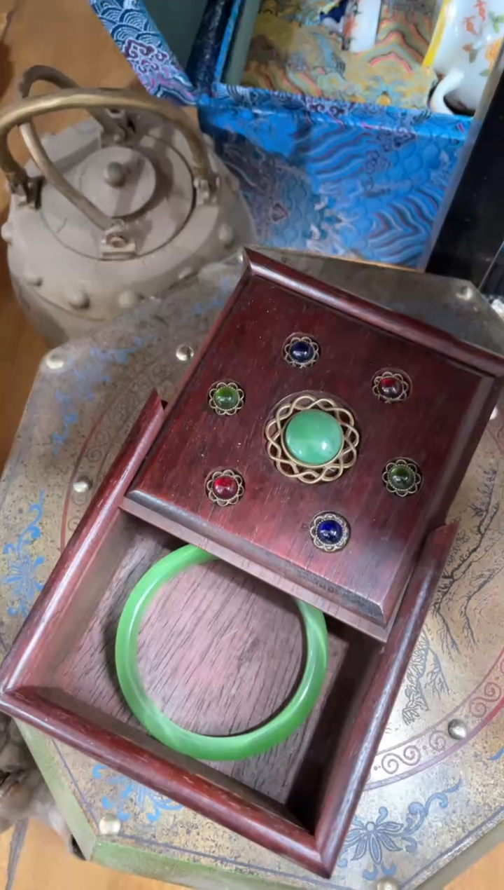 【闪购商品】1宫廷影视老旧工艺摆件