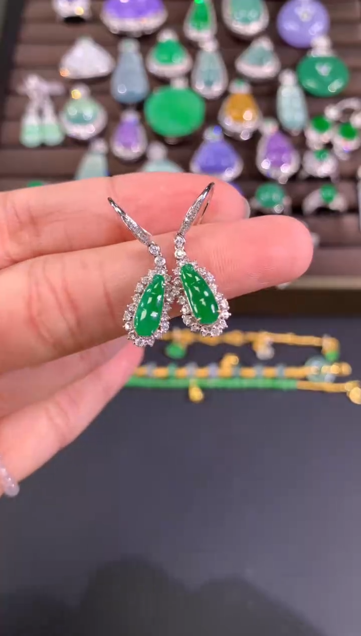 【闪购商品】翡翠耳饰18K金镶嵌A711|5980