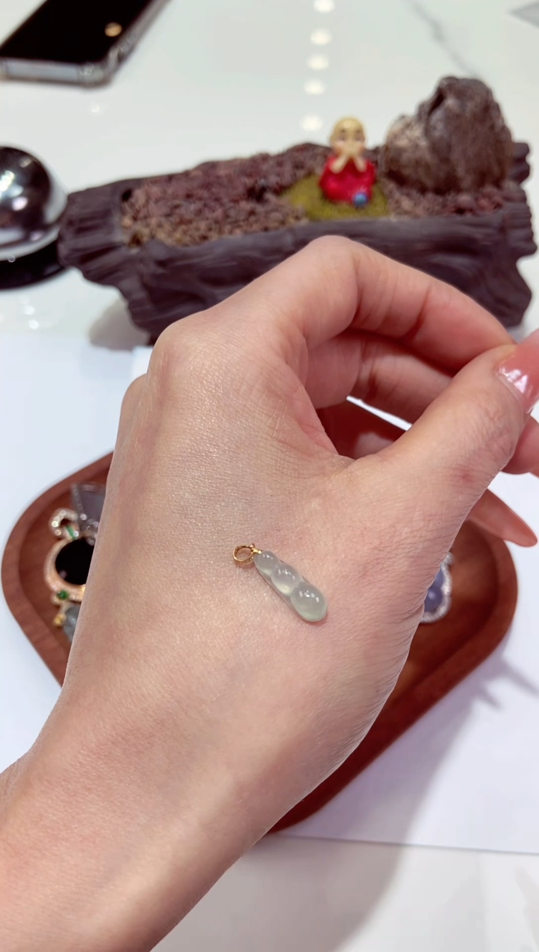 颈饰未镶嵌翡翠行*.翡翠随机发货