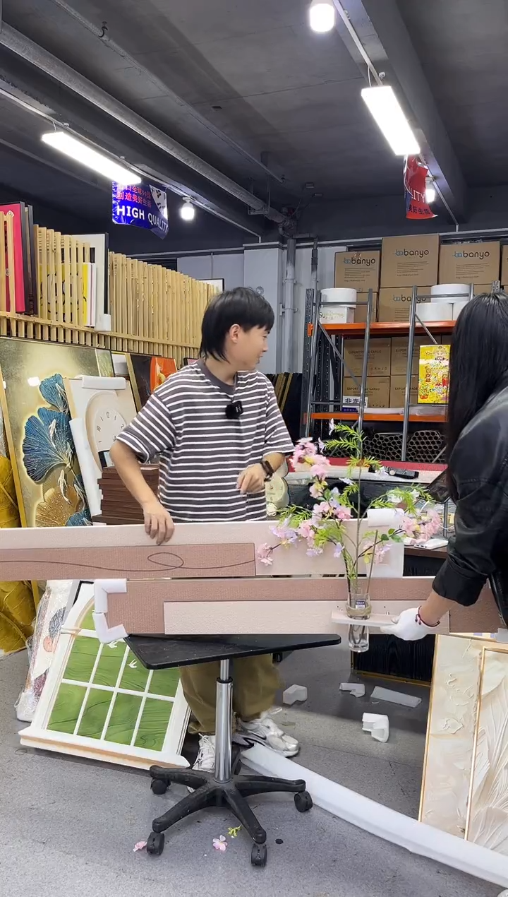 竖款40*120砂岩画2个