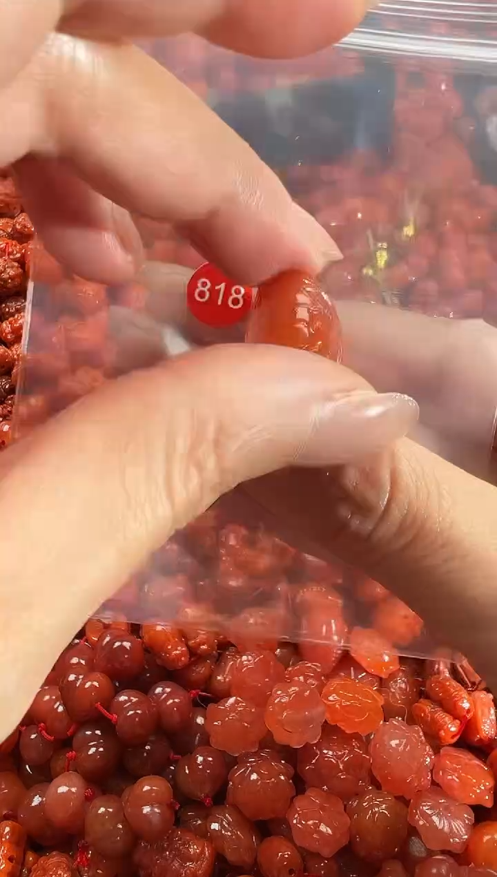 颈饰未镶嵌南红玛瑙1