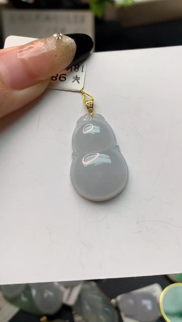 翡翠18K金镶嵌颈饰天然A货翡翠