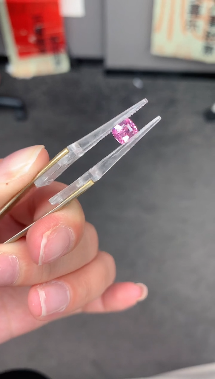 【闪购商品】尖晶石裸石未镶嵌1ct粉尖晶