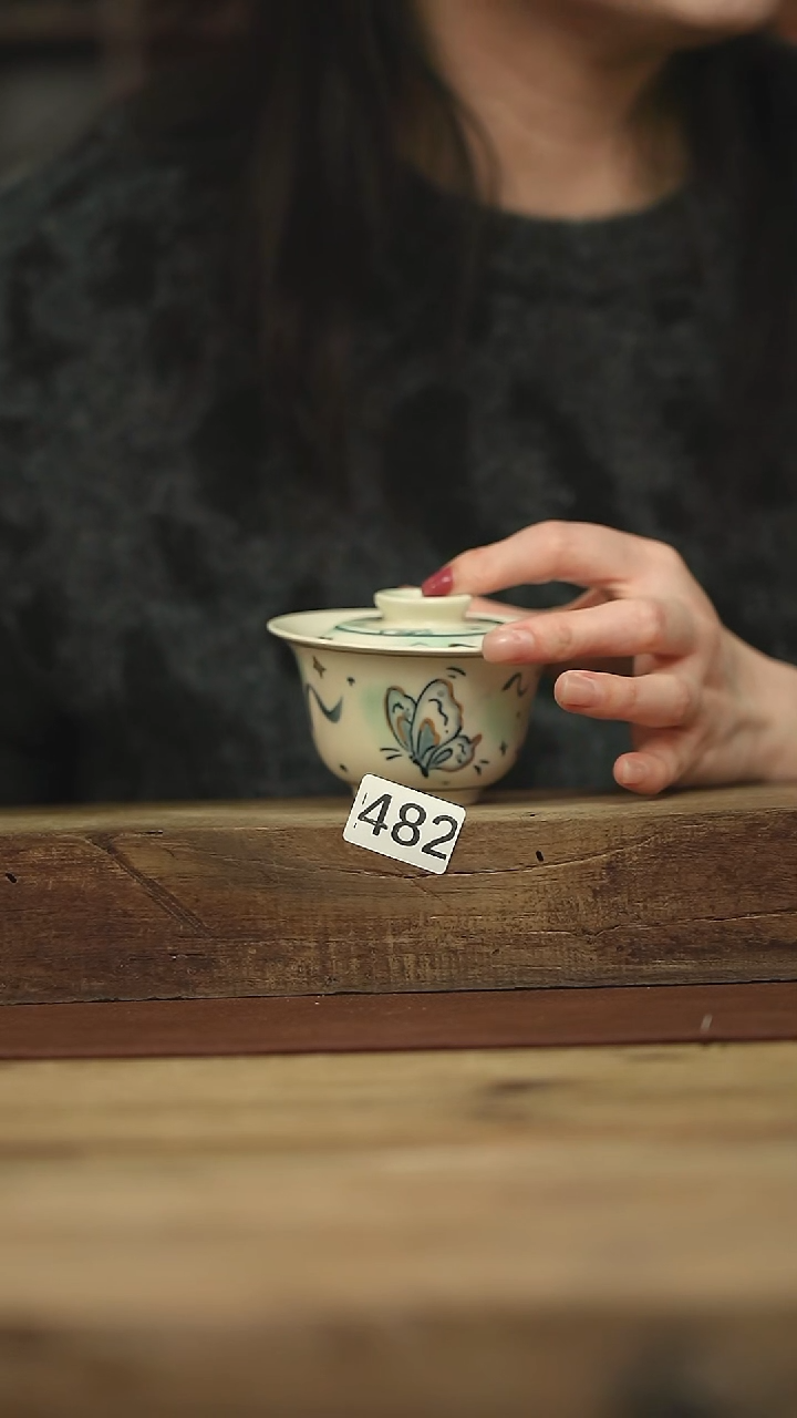  设计师手作款  柯柯手绘系列盖碗