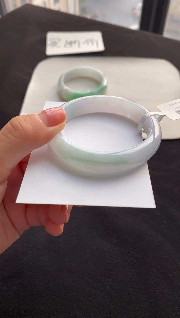 【闪购商品】翡翠手镯未镶嵌53正圈--不退不换