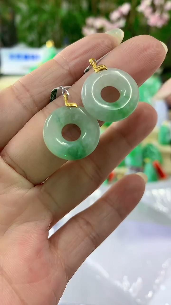 【闪购商品】翡翠颈饰18K金镶嵌多样性发货选其一