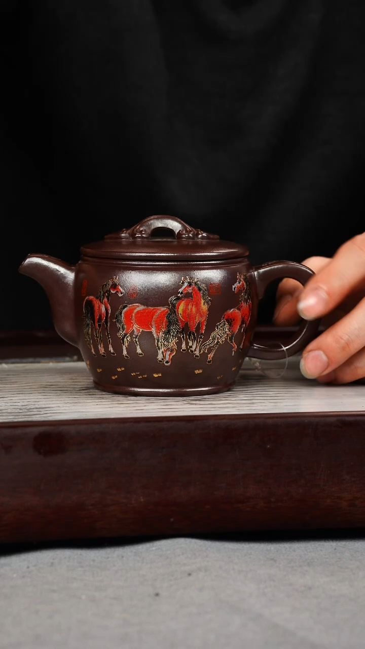 【闪购商品】紫砂茶壶石红 汉瓦 八骏珐琅彩