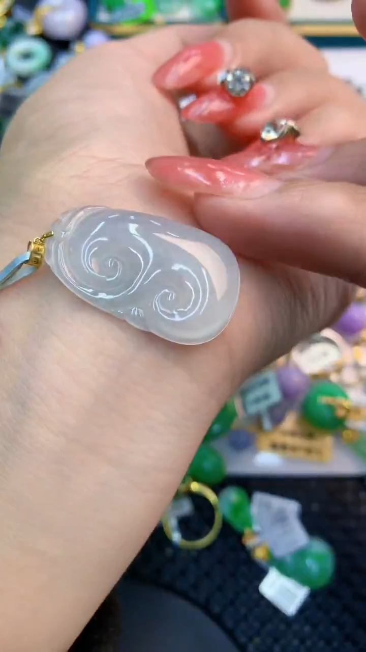 颈饰未镶嵌翡翠1