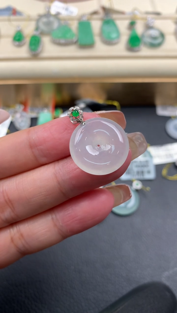 【闪购商品】翡翠颈饰18K金镶嵌Q227     