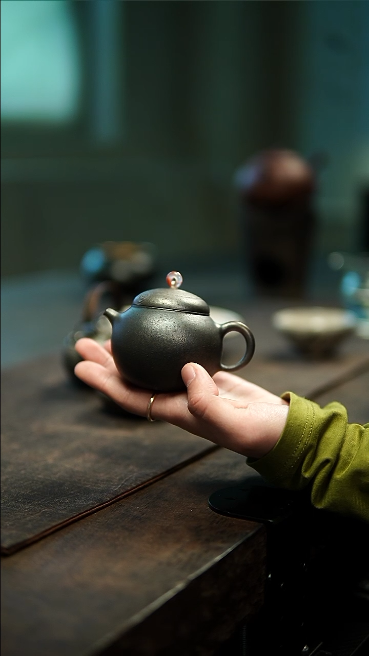 【闪购商品】潘正老紫泥涟漪正把壶