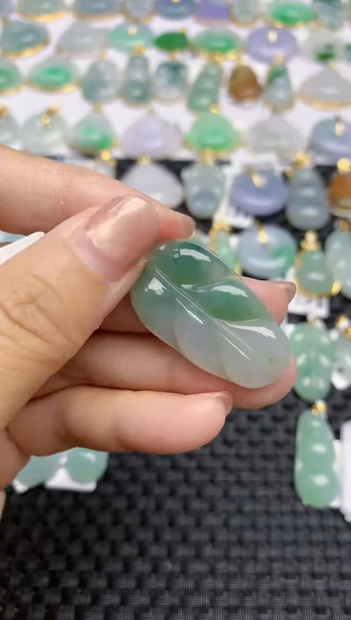 【闪购商品】翡翠颈饰18K金镶嵌天然A货翡翠 50