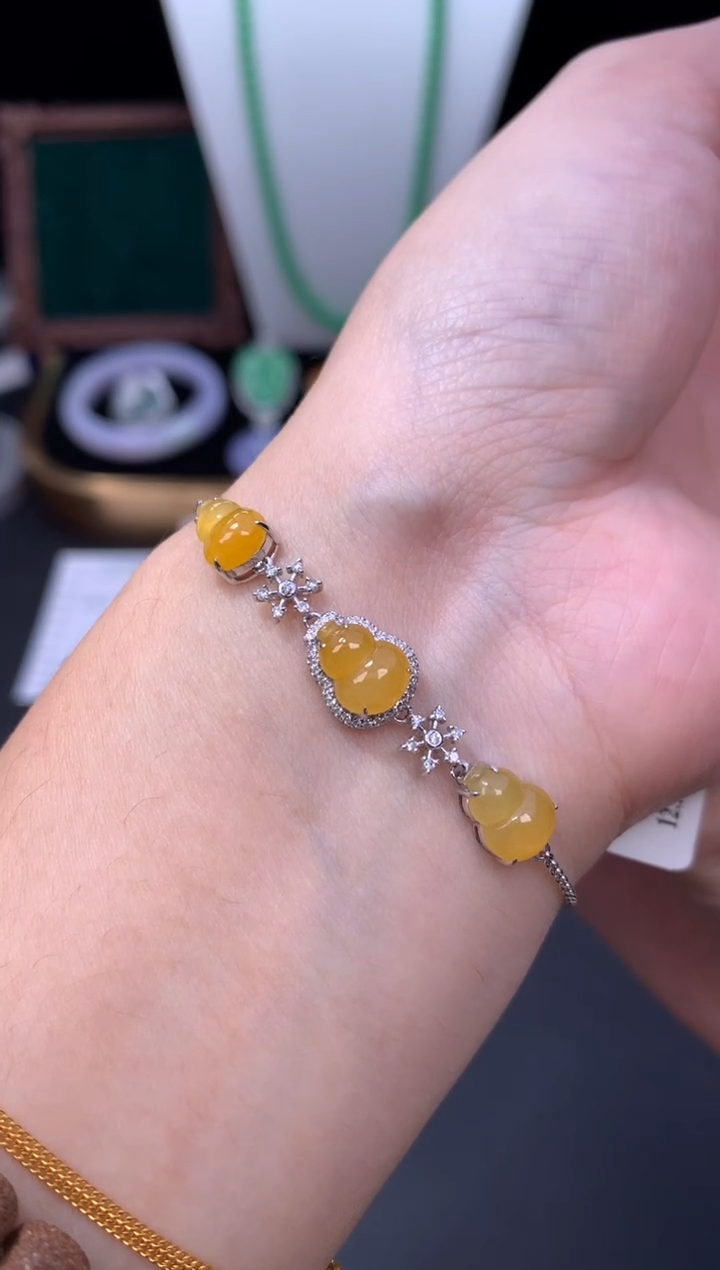 18K金镶嵌定制翡翠48小时鉴赏期 退货不扣服务费