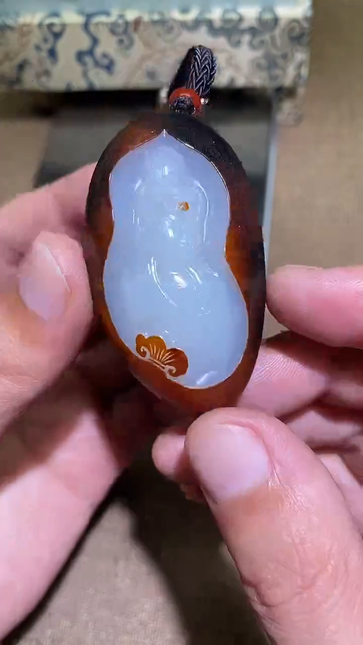 颈饰未镶嵌和田玉逆**行A7
