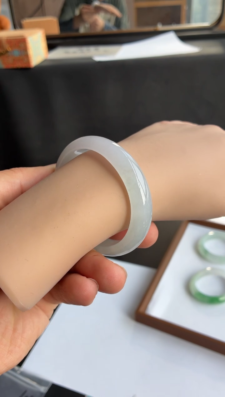 未镶嵌手镯翡翠29号53*46.5*12.4*7.5贵妃