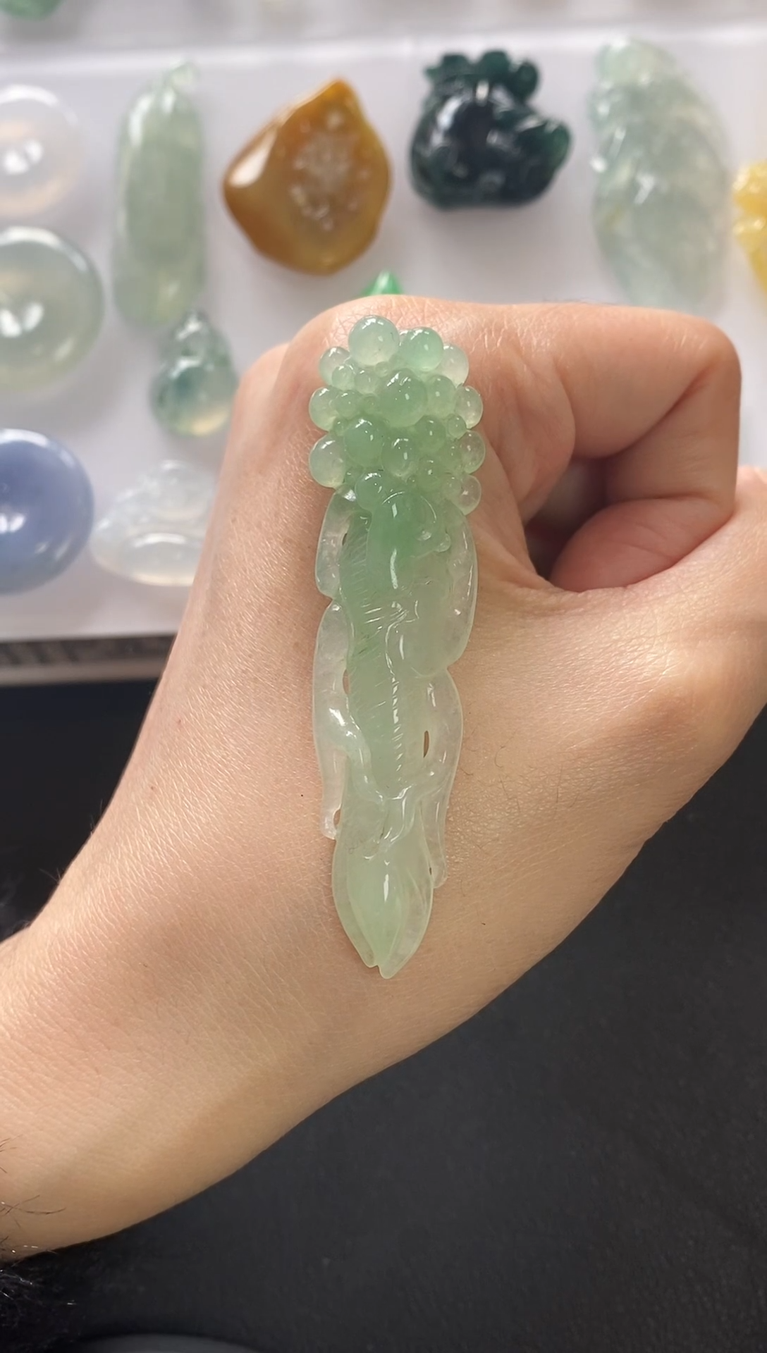 未镶嵌定制翡翠人参~
