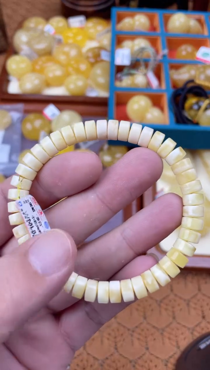 【闪购商品】琥珀裸石未镶嵌WML8031发一件