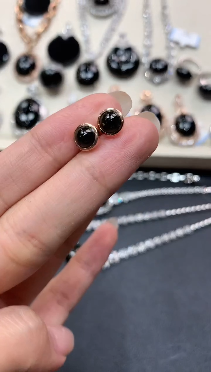 【闪购商品】翡翠耳饰18K金镶嵌w72      