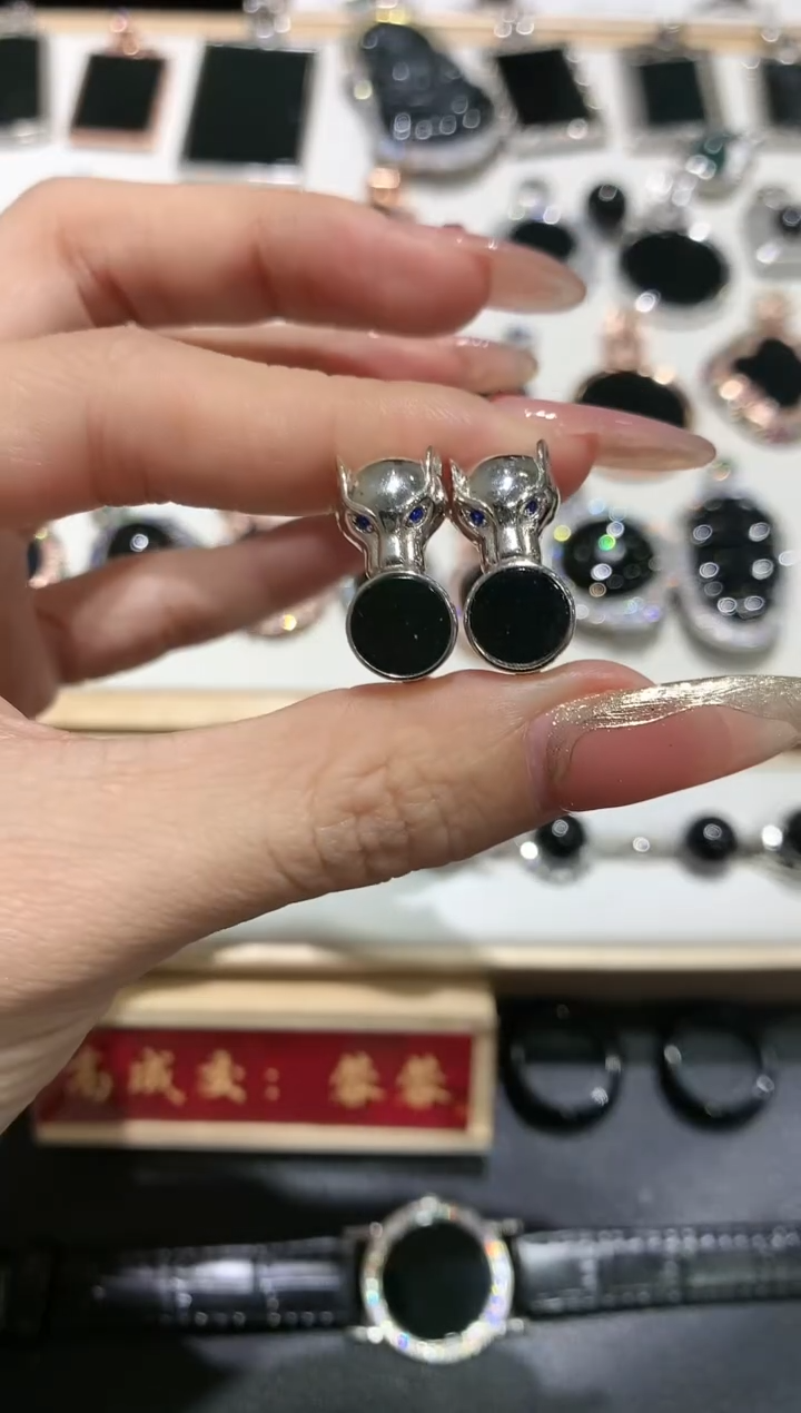 【闪购商品】翡翠吊坠(不含链)银S925镶嵌17多人多样性随机发货1件