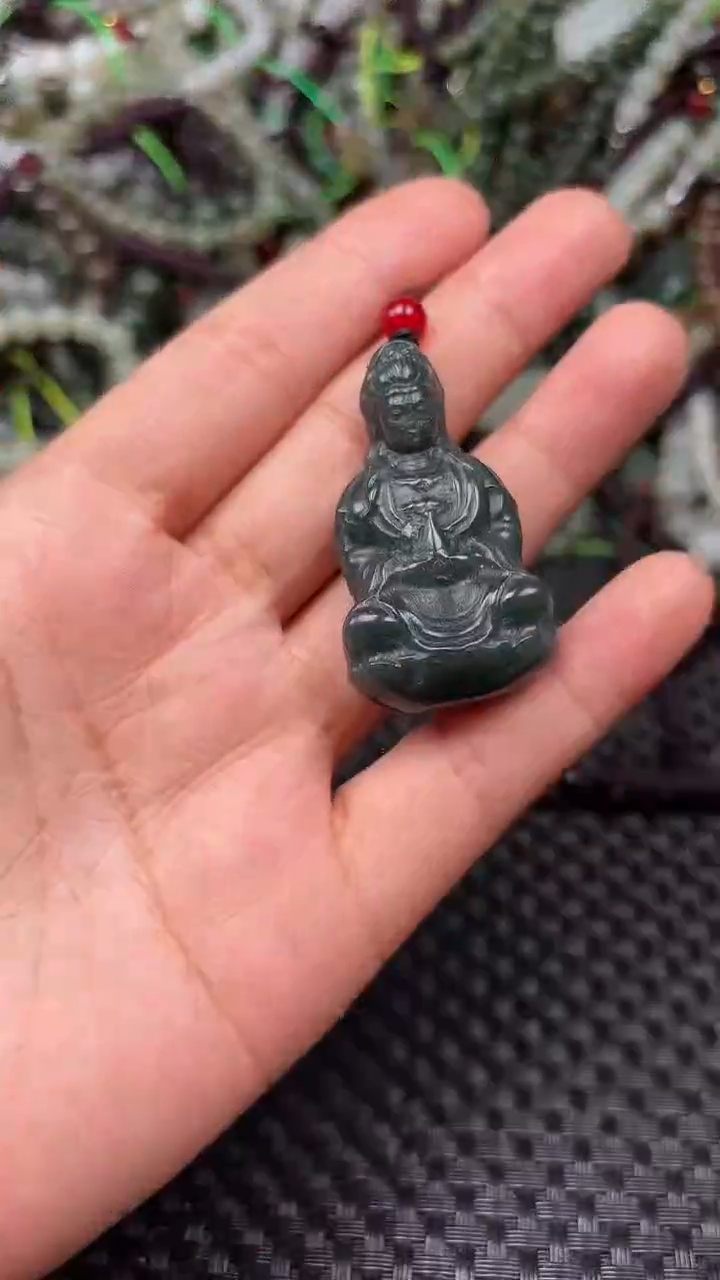 和田玉未镶嵌颈饰1