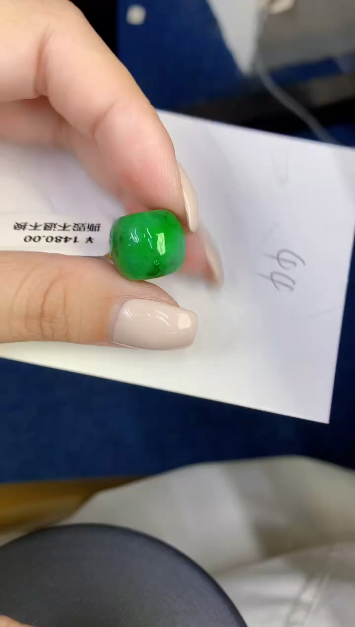 颈饰未镶嵌翡翠缅甸天然翡翠A货