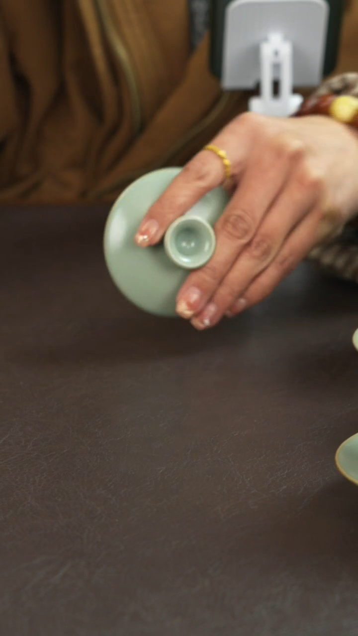 陶约****德宣宝汝瓷原矿原釉手工作品