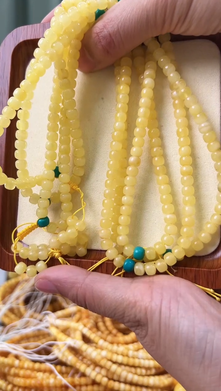 【闪购商品】琥珀手链未镶嵌蜜蜡项链多样性发其中一件