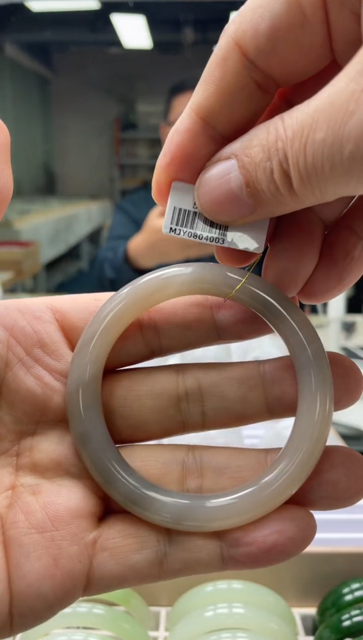 【闪购商品】和田玉手镯未镶嵌编码 4003圈口54-55