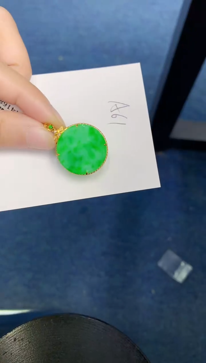 【闪购商品】翡翠颈饰18K金镶嵌000000000