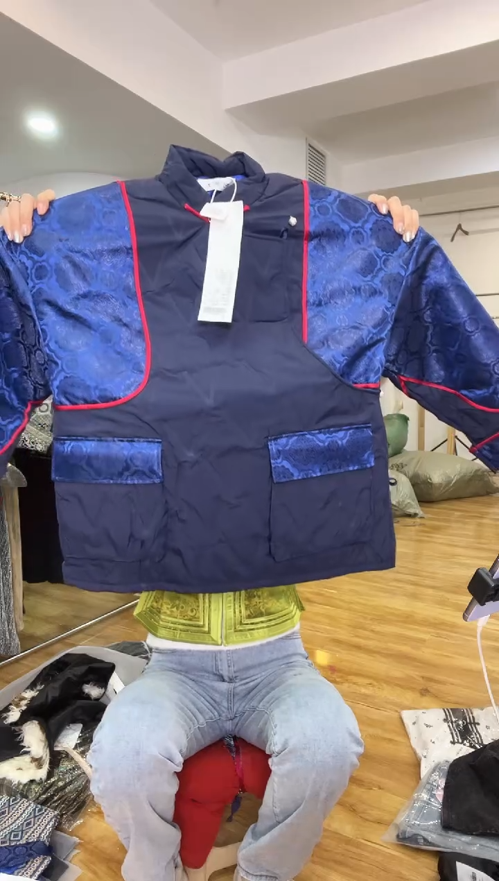 外套       L码        120-130斤