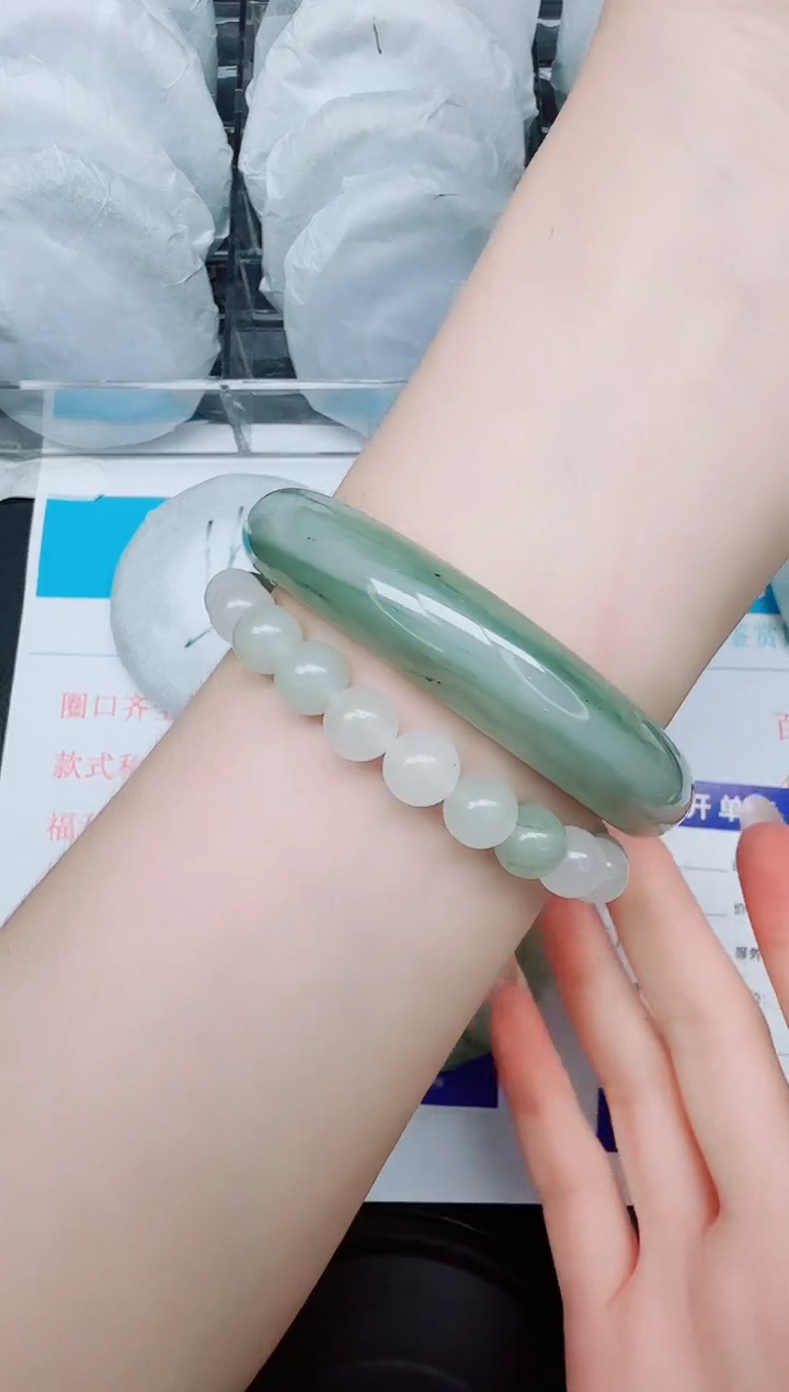 石英质玉手镯未镶嵌61/60.4