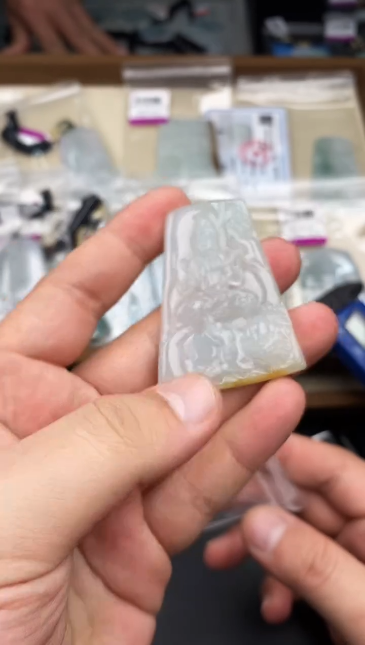 【闪购商品】翡翠颈饰未镶嵌   天然翡翠，一物一图
