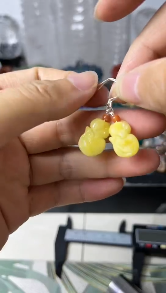 【闪购商品】琥珀耳饰银S925镶嵌矿坑