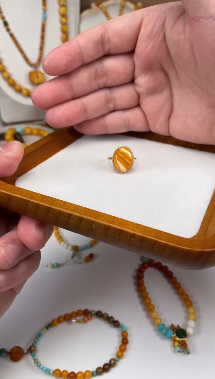 【闪购商品】琥珀裸石未镶嵌戒指