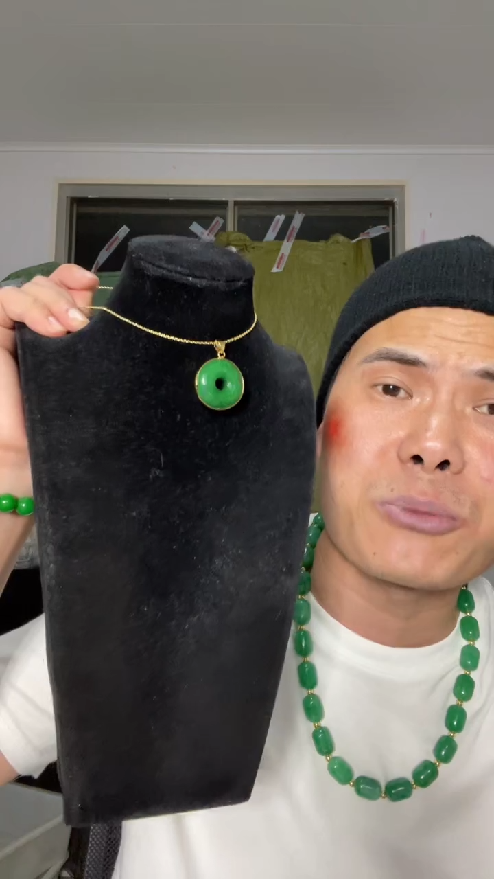 翡翠未镶嵌吊坠(赠链)【小伍珠宝】缅料辣阳绿25m平安扣