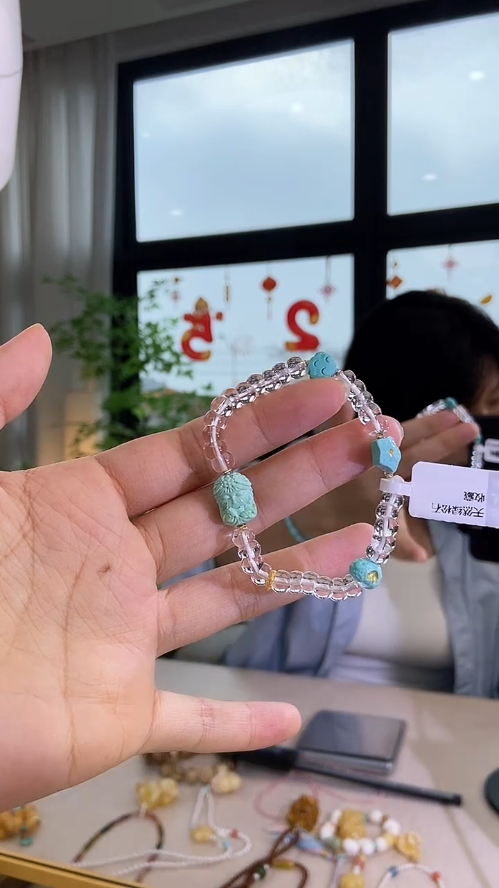 【闪购商品】琥珀颈饰18K金镶嵌天然琥珀蜜蜡