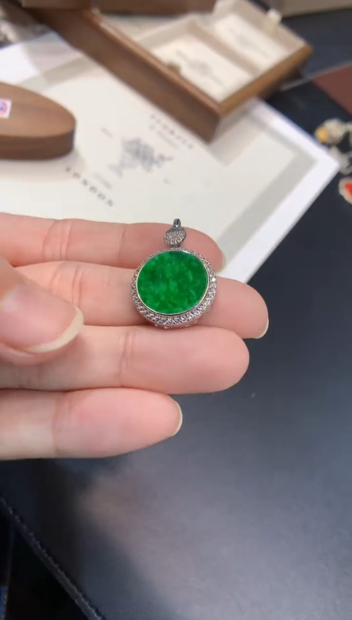 颈饰银S925镶嵌翡翠无事牌