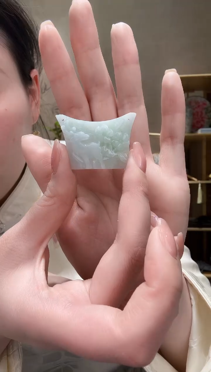 【闪购商品】翡翠颈饰未镶嵌吊坠