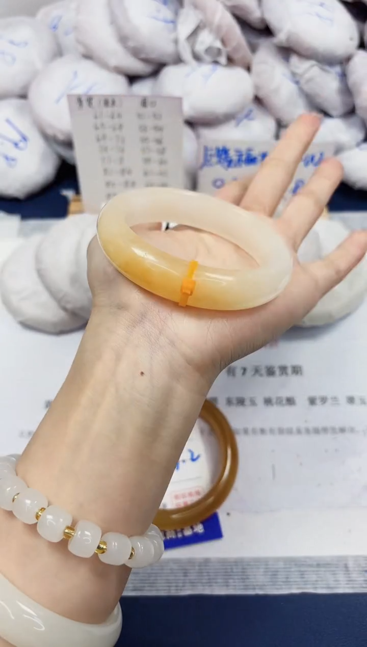 【闪购商品】石英质玉手镯未镶嵌93-财气镯-圈口59