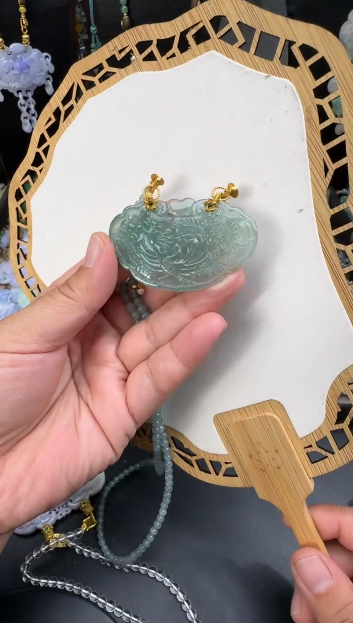 【闪购商品】翡翠颈饰未镶嵌拍照