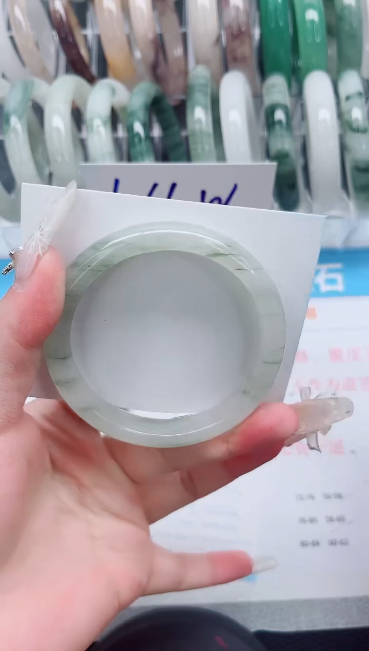 【闪购商品】石英质玉手镯未镶嵌A116-59