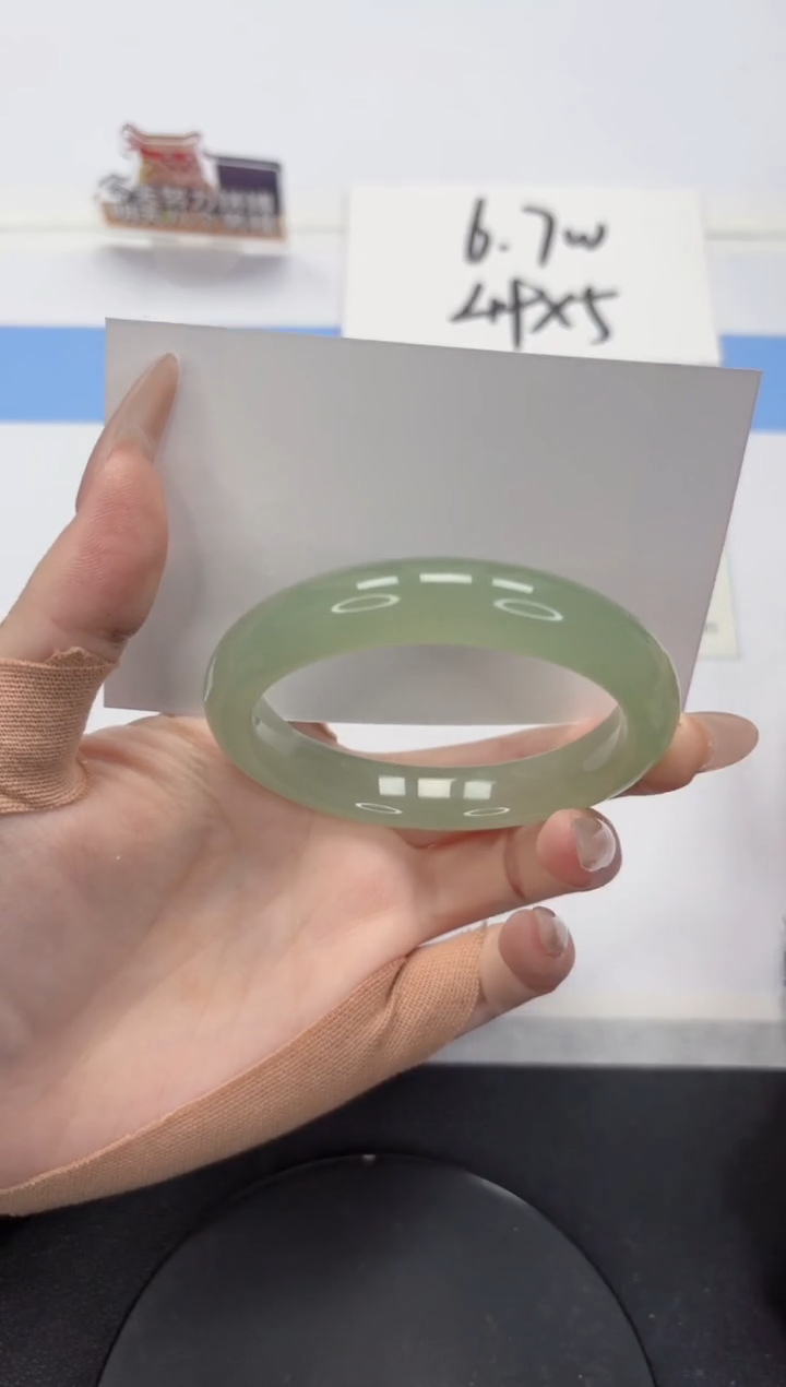 【闪购商品】石英质玉手镯未镶嵌A234-54.8