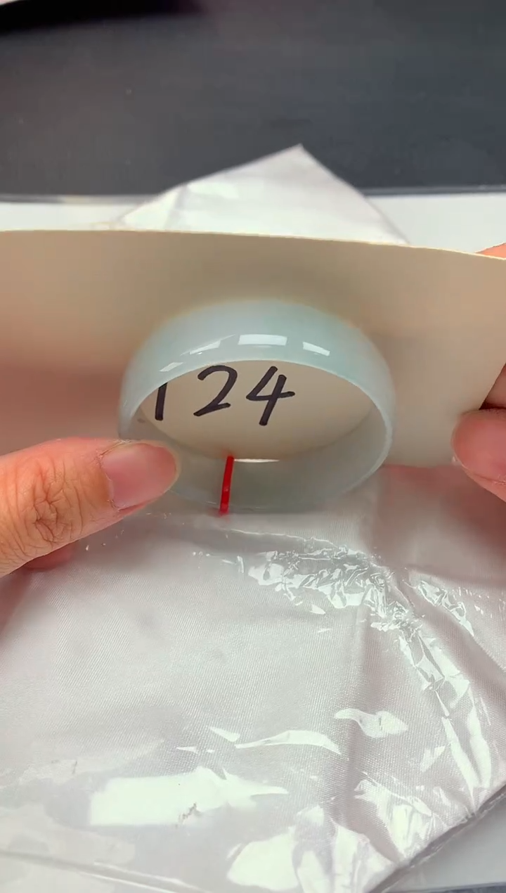 未镶嵌手镯翡翠翡翠手镯