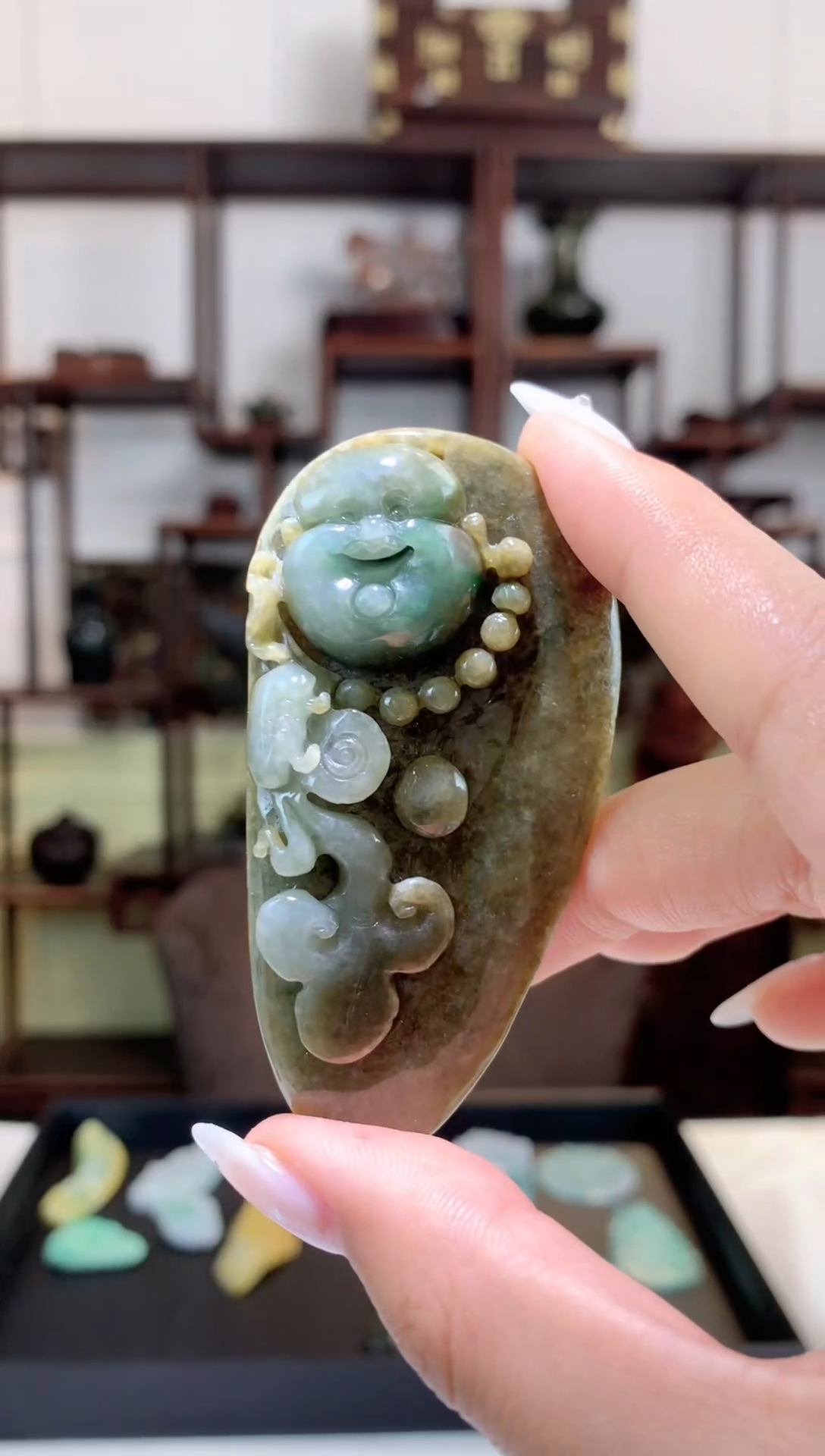 翡翠挂件未镶嵌翡翠挂件