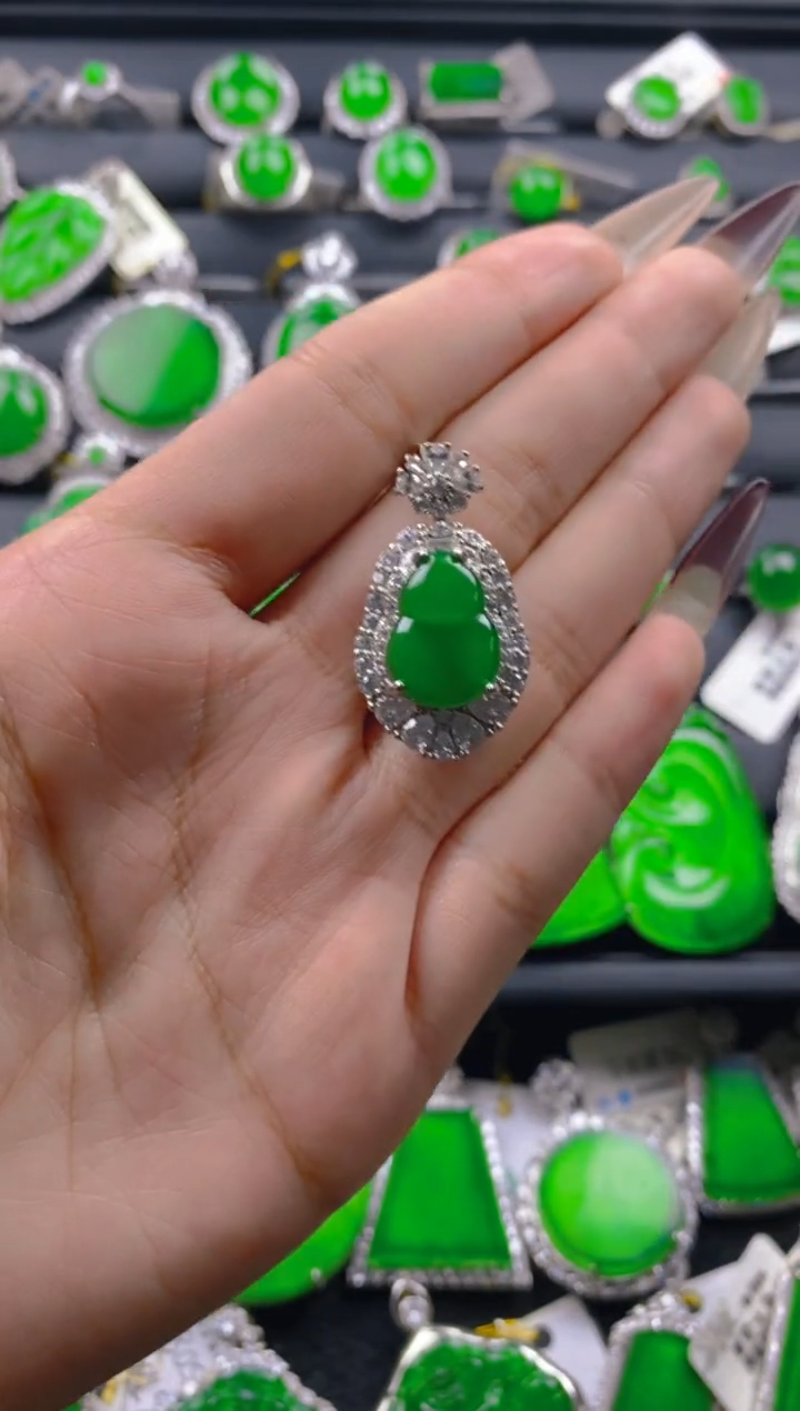 【闪购商品】翡翠颈饰银S925镶嵌11111111