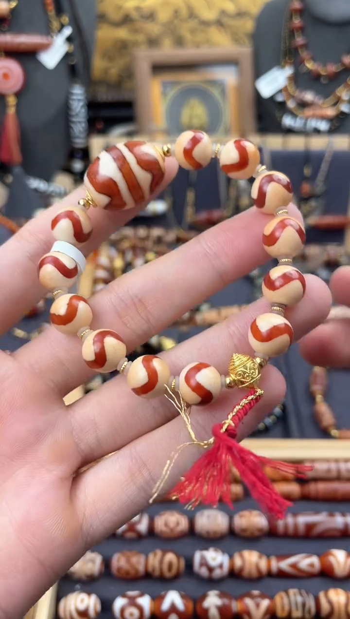 【闪购商品】玛瑙/玉髓未镶嵌颈饰高品红肉双虎牙手串